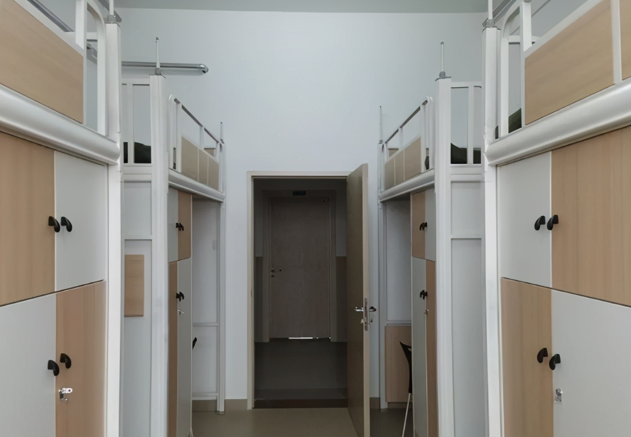 吉林大学研究生宿舍(吉林大学让学生搬进)