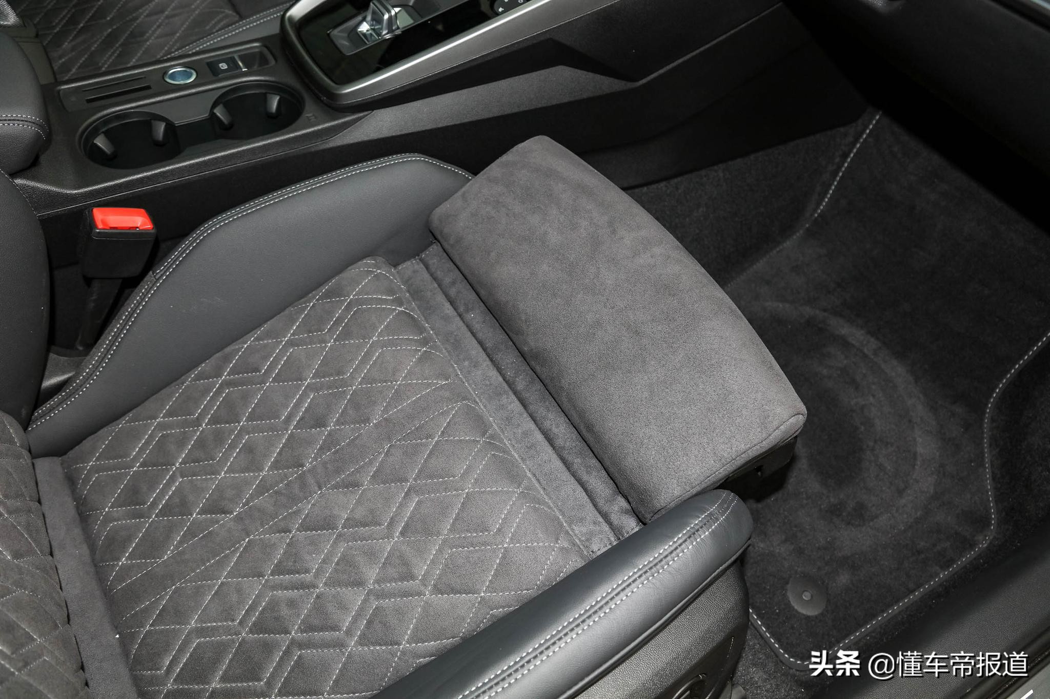 新车 | 棋逢对手，抑或技高一筹？奥迪A3L对比奔驰A级