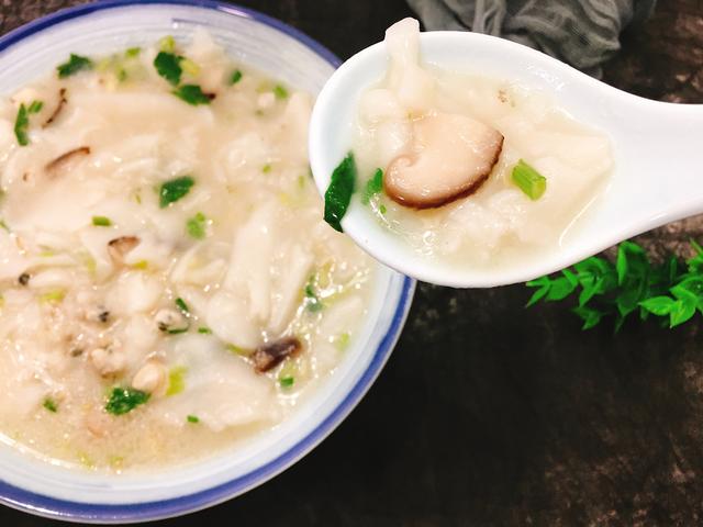 传统锅边糊,最具特色的营养早餐,口感润滑,味道鲜美,易消化