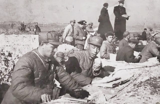 1955年授衔的1048名开国将帅，如今仅有2人仍健在，他们是谁？