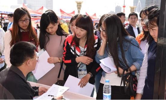 大学毕业“三方协议”别乱签，事关应届生身份，聪明的学生这样做