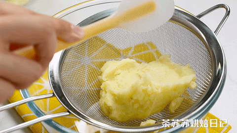 有颗土豆就能做！香香韧韧吃不够，一拌就能成