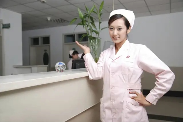 985高校的护理专业，降分进行招生，大量学生却说后悔报考