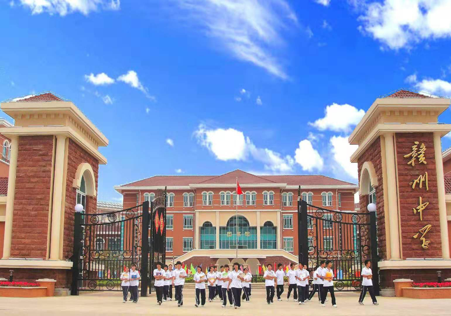 2019年赣州中学高考喜报