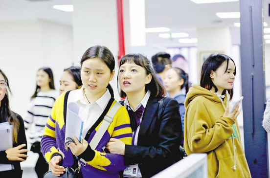 大学生实习，三方协议怎么签？别因为这些细节丢了“应届生”身份