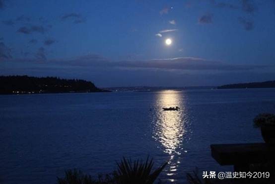 江上柳如烟雁飞残月天