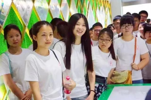 大学生堕落的3个“前兆”，以及2个不能碰的东西，多数人都中招了