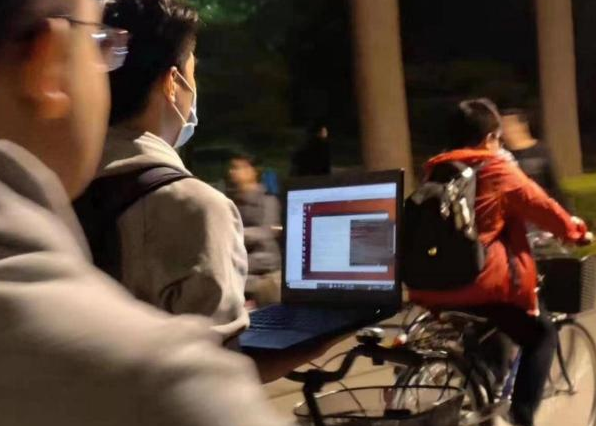 哈佛学子只睡4个小时，清华图书馆座无虚席？这些“鸡汤”你信吗