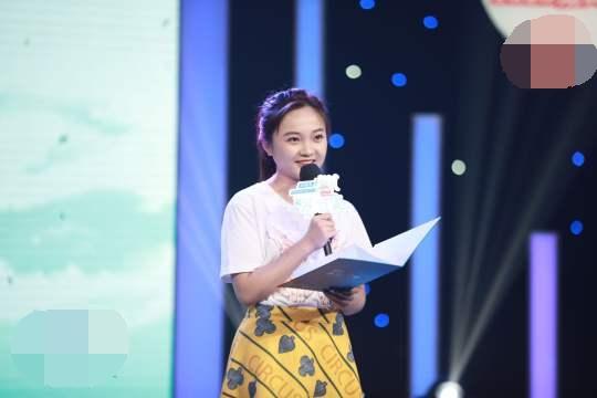 假唱风波、被怼老气？20岁林妙可依然拍戏上央视，悄悄活成大赢家