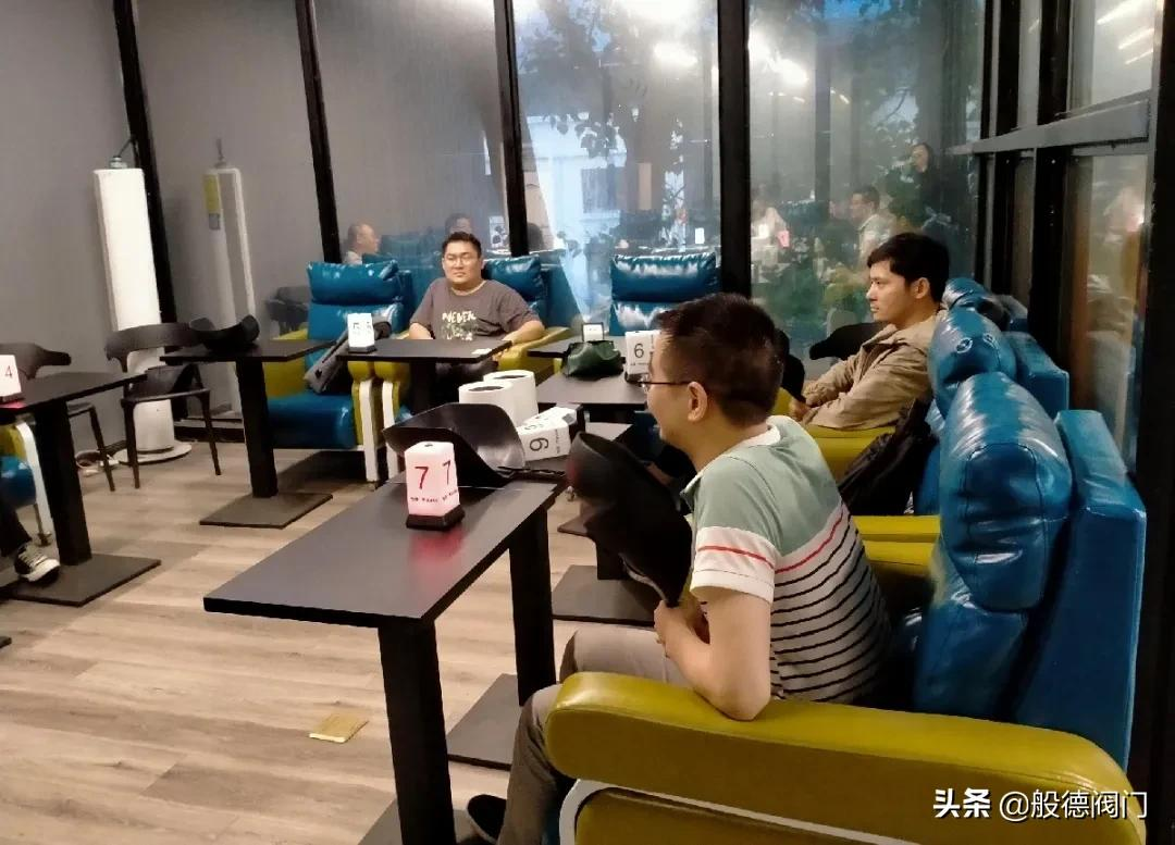 般德团建丨放下手机，放肆游戏，发现身边的乐趣