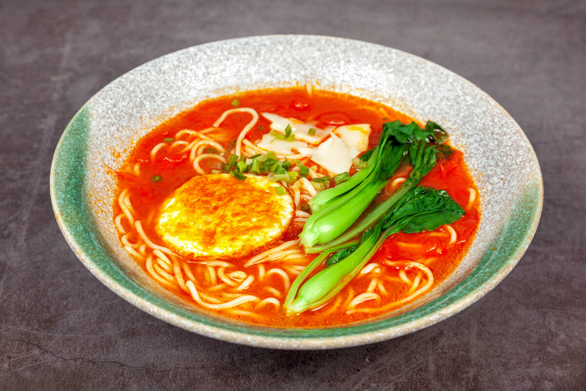 天冷早餐吃什么？推荐6道热乎的面食，热气腾腾，冬天越吃越暖和