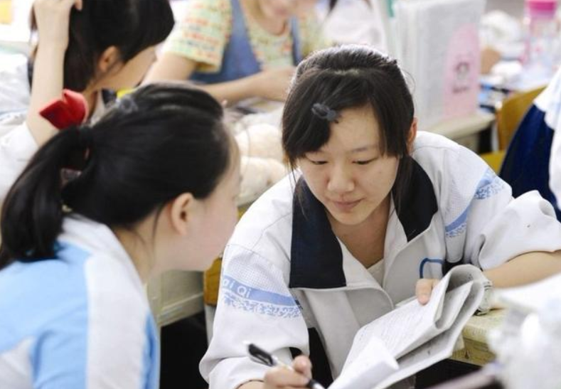 高考生数学只考37分，看到详细成绩后，老师直言：有机会上985