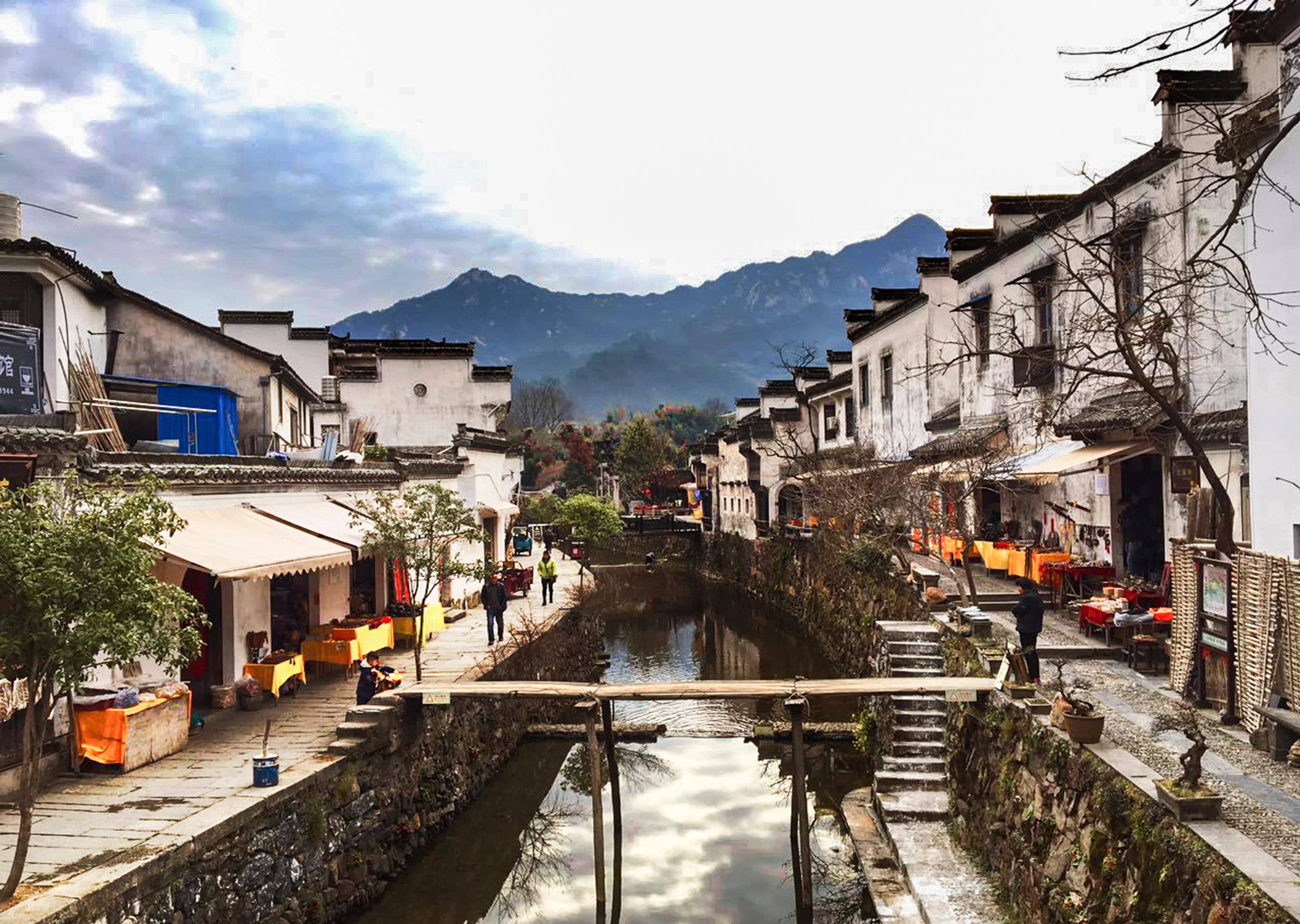 这两座千年古城，一个是风水之都，一个代表了中国传统建筑艺术