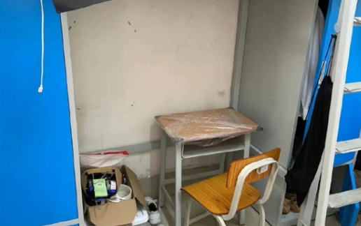 “别样”大学宿舍走红，上床下桌咋和想象得不一样？学生：想退学