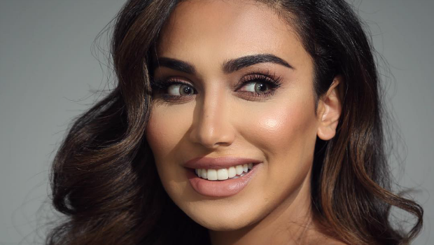 打造深邃颜，用对高光三步走