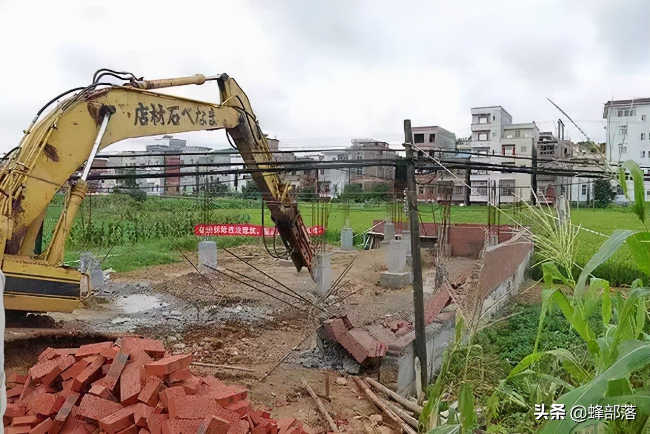 农村耕地建房涉及违建，已经在耕地上建好的房子，会强制拆除吗？