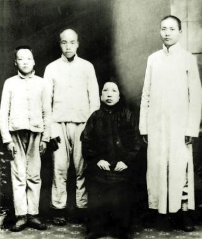 穷会计突然变富裕，被怀疑是贪污犯，他无奈承认：我是毛主席堂弟