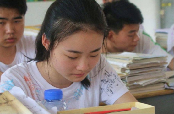 教育部通知，民办高中将迎“坏消息”？家长听后更加焦虑了