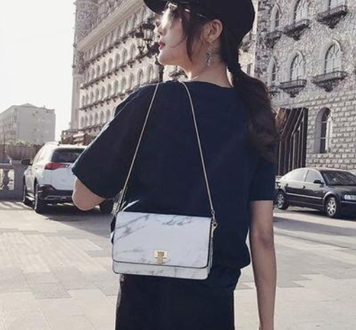 穿黑色裤袜“运动媛”，学校赛跑拿第一反被骂，校友澄清事情反转