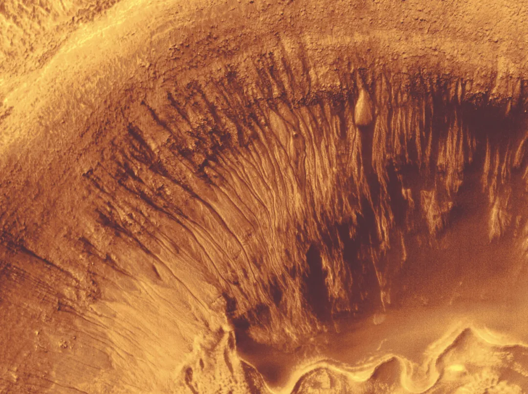 24万平方公里的柴达木盆地，是地球上最像火星的地方