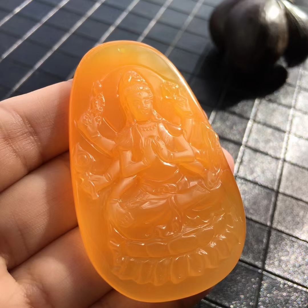 黄龙玉鉴别(黄龙玉应该怎样鉴别?你是否了解!两分钟让你成为行家)