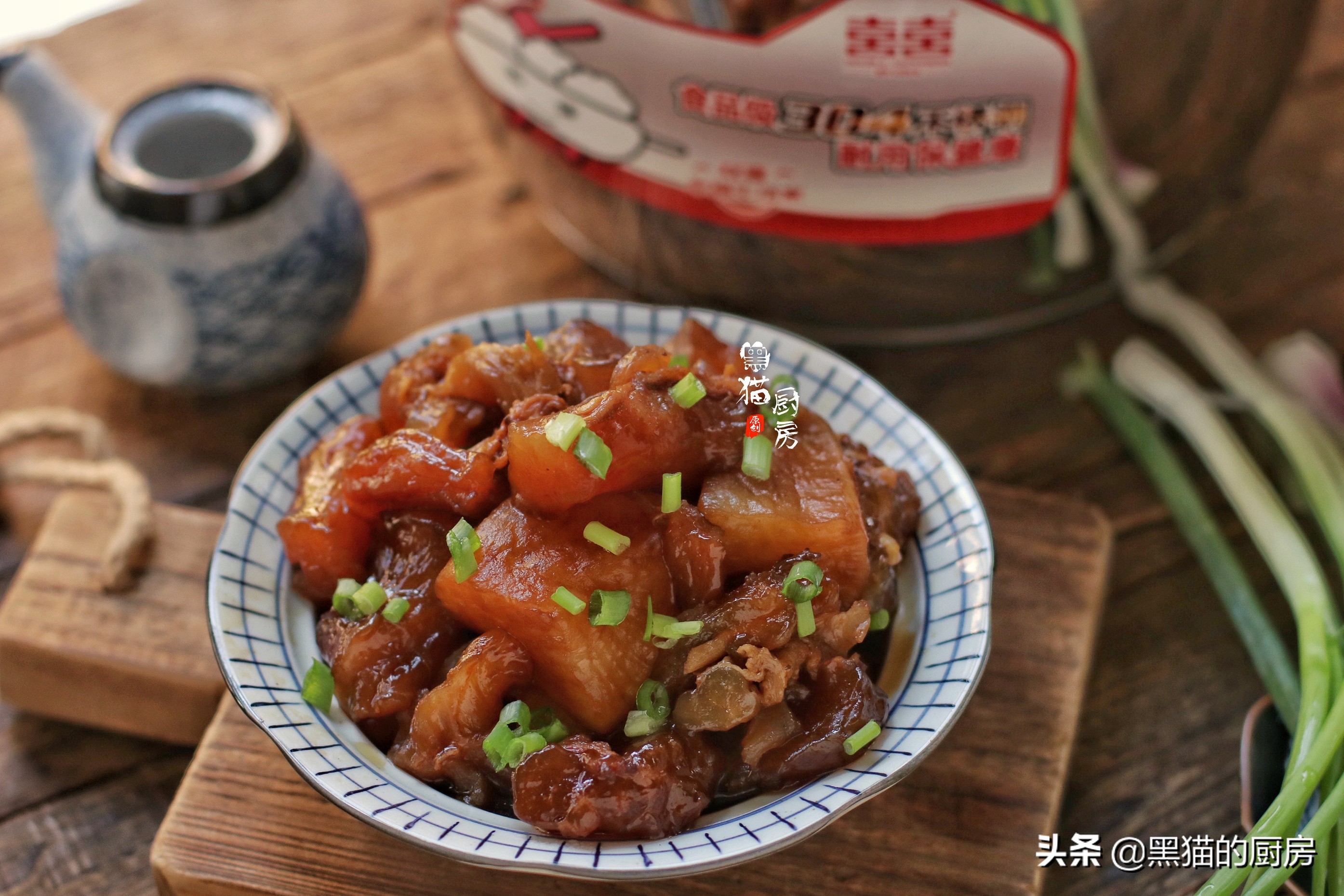 牛蹄子做法：教你做出入味不腻的软糯牛筋