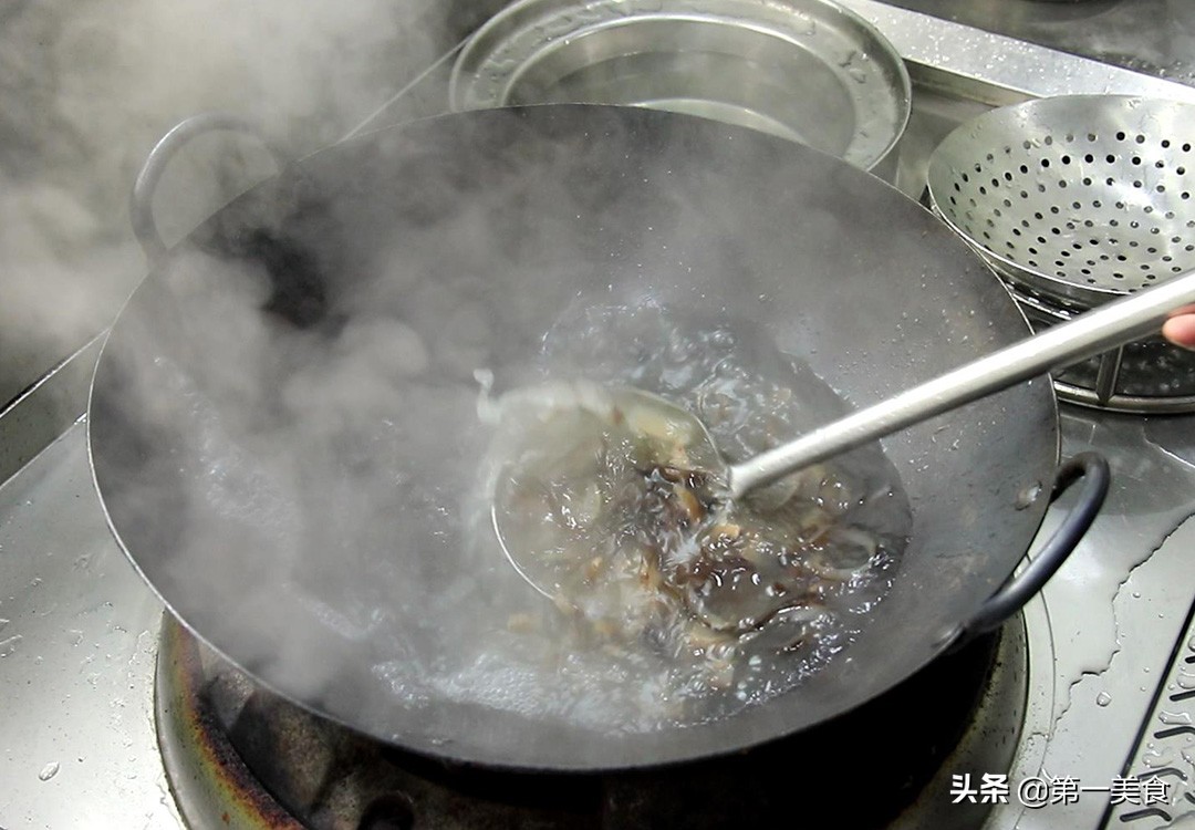大蔥燒海參,大蔥燒海參的家常做法