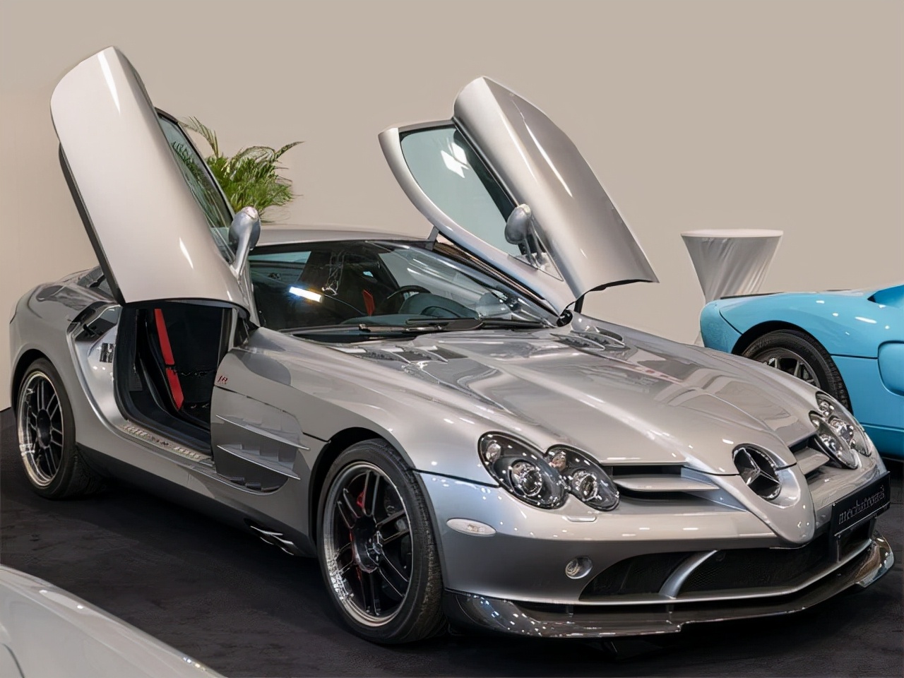 介绍梅赛德斯-奔驰slr迈凯伦的目标等级,特点和报价