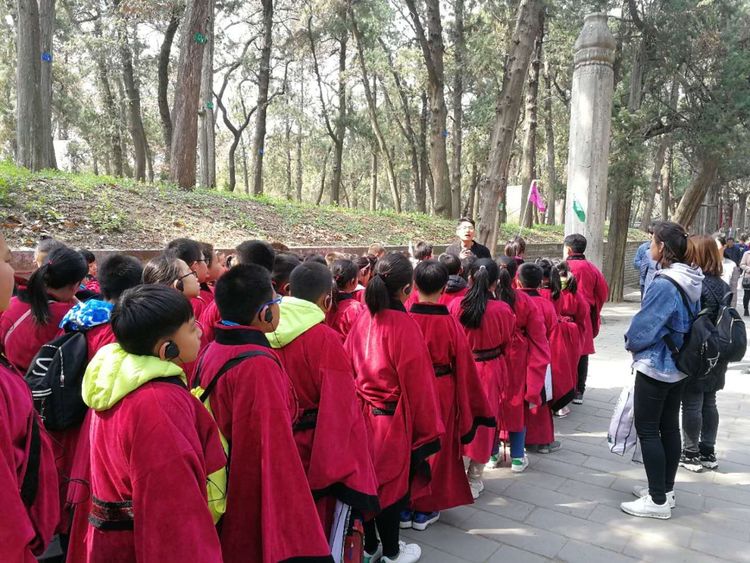 “君子风范”研学之旅——济南市莱芜区花园学校“书虫部落”中队走进曲阜