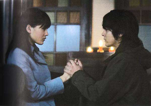 《白夜行》解读：世上有两种东西不能直视，太阳以及人心