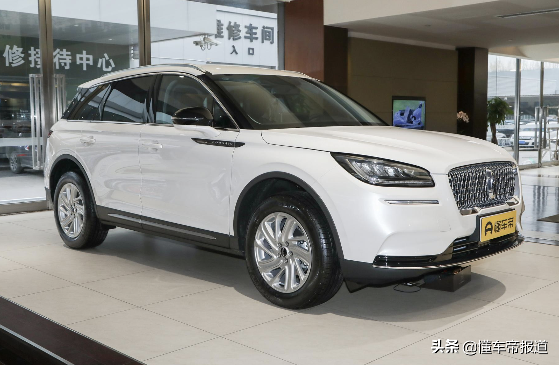 不过,由于ds品牌在国内市场偏小众的定位,再加上较高的市场指导价格