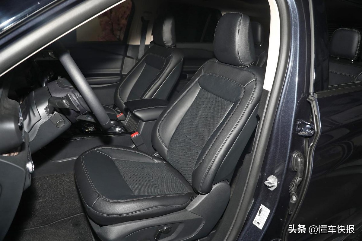 35万元级6座中大型SUV，福特探险者、凯迪拉克XT6如何选？