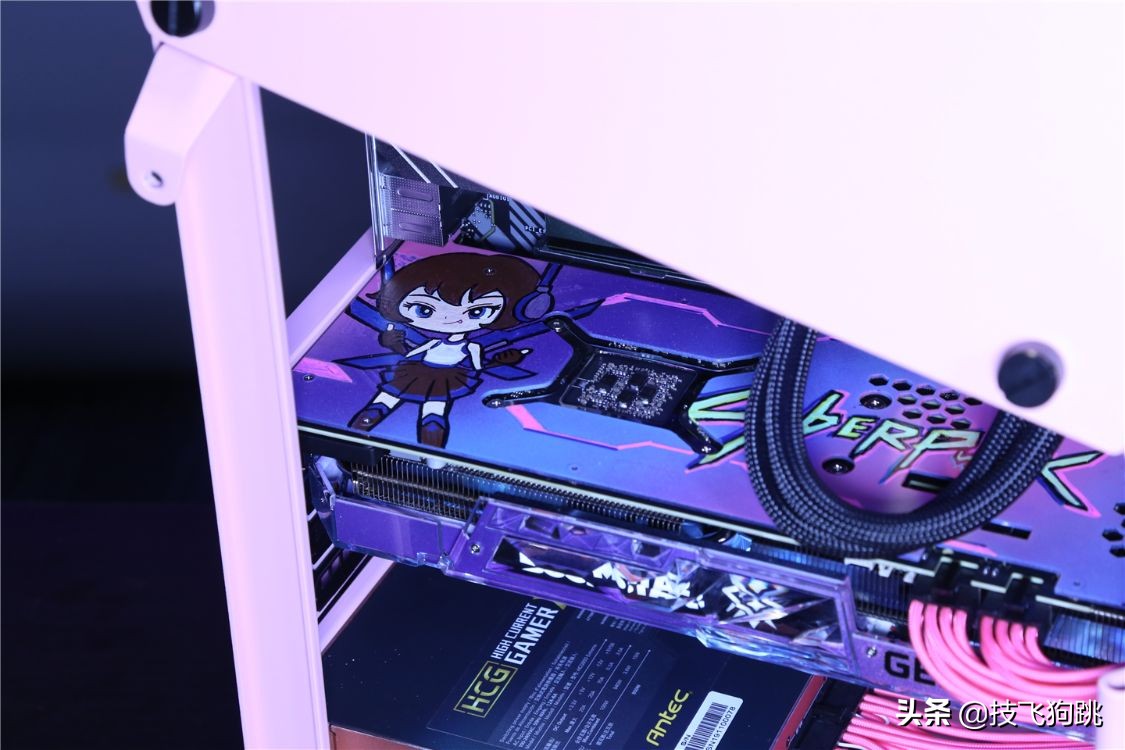 这主机粉粉嫩嫩多可爱，说丑的都是直男吧，TT新品机箱装机体验