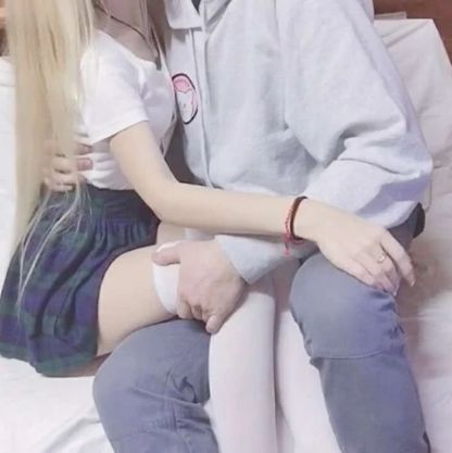 女票突然说“肚肚疼”直男才回“多喝烫水”，高情商3回复撩爆她