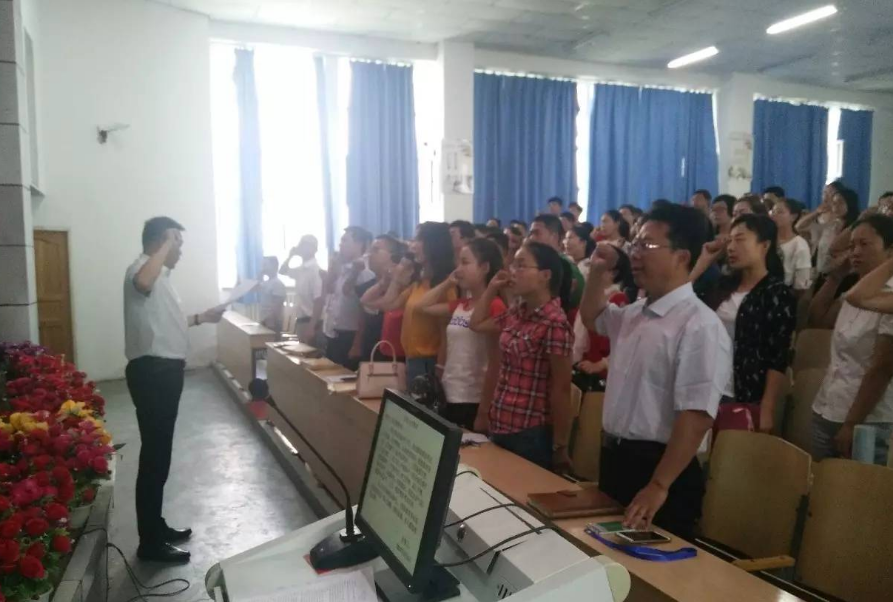 高考试卷如何命题？出题者集体被“监控”，一个多月的生活很煎熬