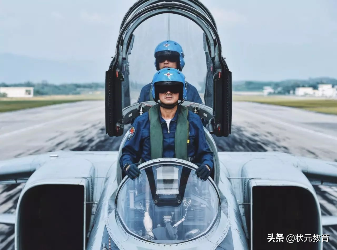 重磅丨2022海军招飞简章发布，报考条件看过来