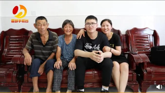 车祸截肢少年周桐高考684分进清华，他的故事一定要给孩子看看