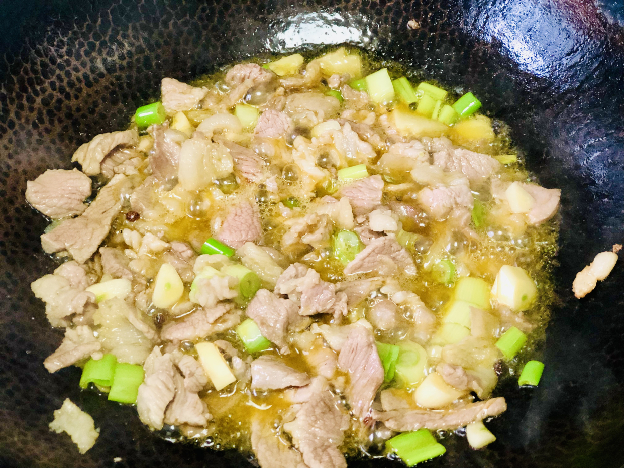 老河南的生日面，名气不输烩面，距今已有2000多年历史，简单美味