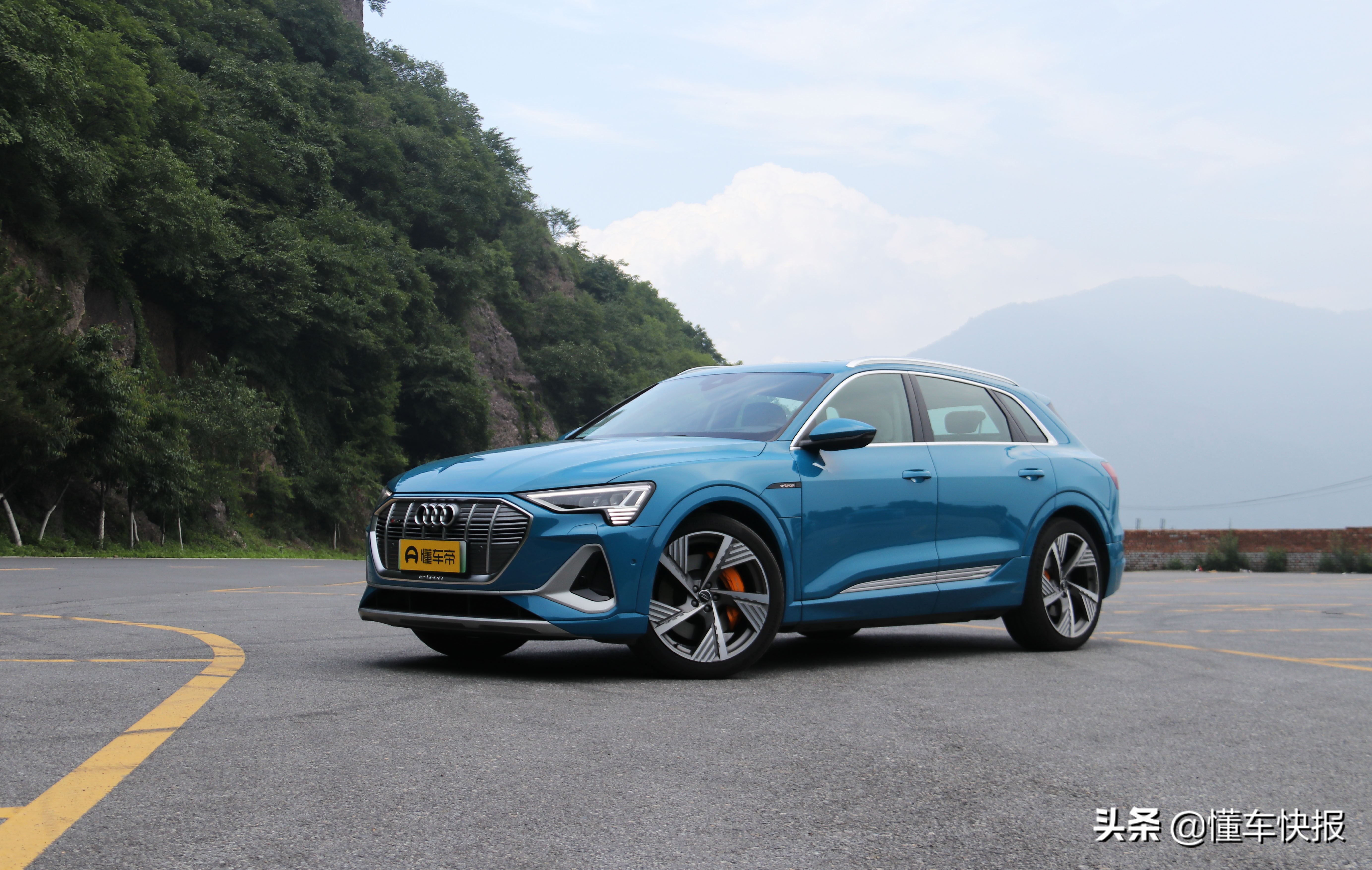 奥迪A6L电动版：轻松驾驭的纯电动豪华大轿车