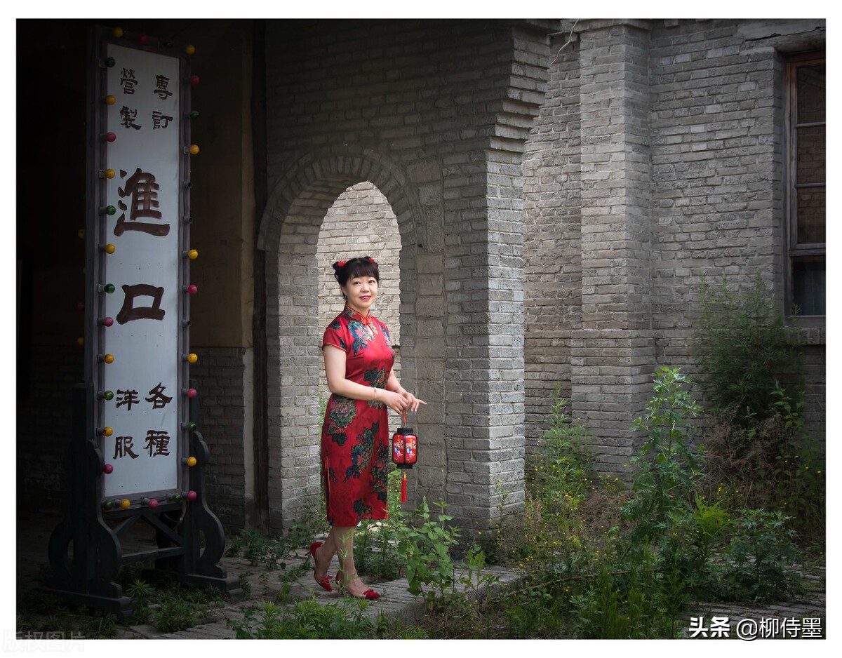 优雅风情阿姨照，如何拍摄才好？中老年女性参考5个摄影技巧
