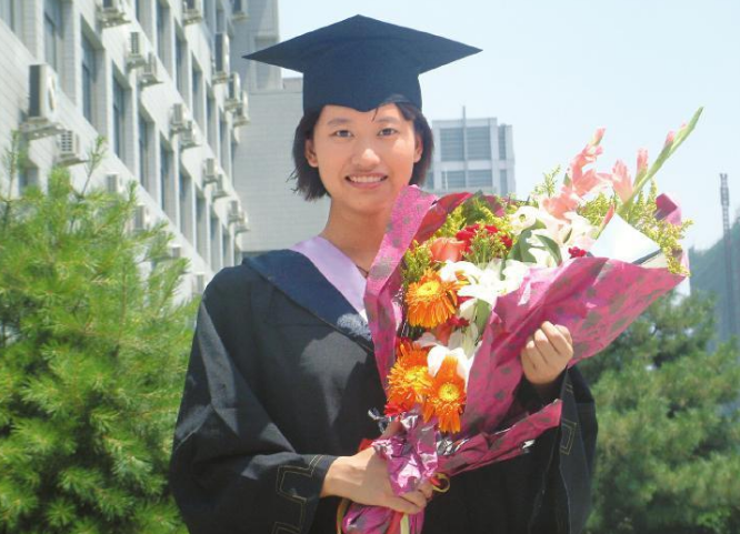 高考学生迎来“坏消息”，大学“学费”要上涨，下半年将开始实行