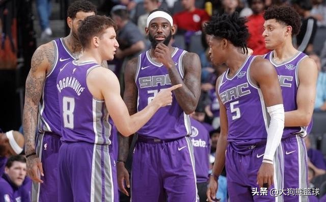 nba国王队有哪些后卫(国王队4后卫阵容？沃顿比德安东尼还狠！巅峰火箭队都不敢这么玩)