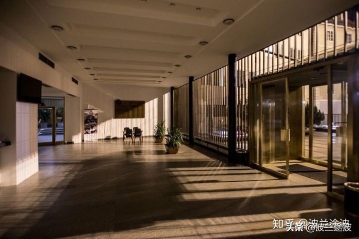 捷克留学 查理大学专业设置与申请解读