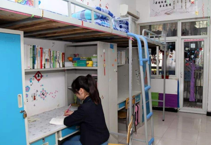 大学女寝室，学姐们深有体会，现实版“甄嬛传”