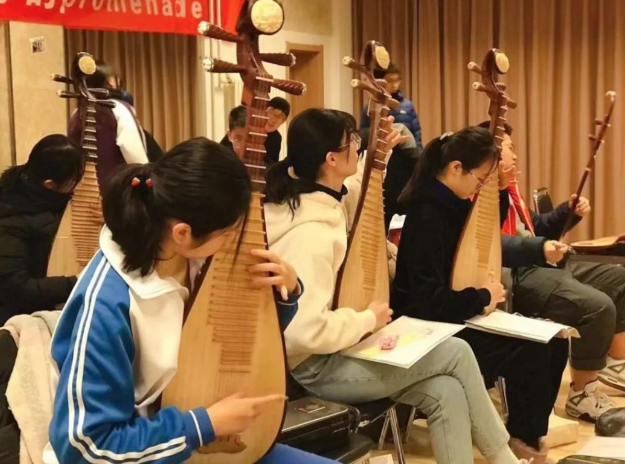 名校梦恐破碎，多所985高校发通知，暂停高水平艺术团招生