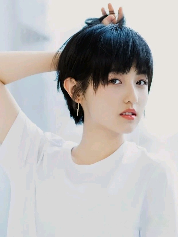 短发小卷发型图片2017(四款又a又飒的短发) - 赤虎壹号