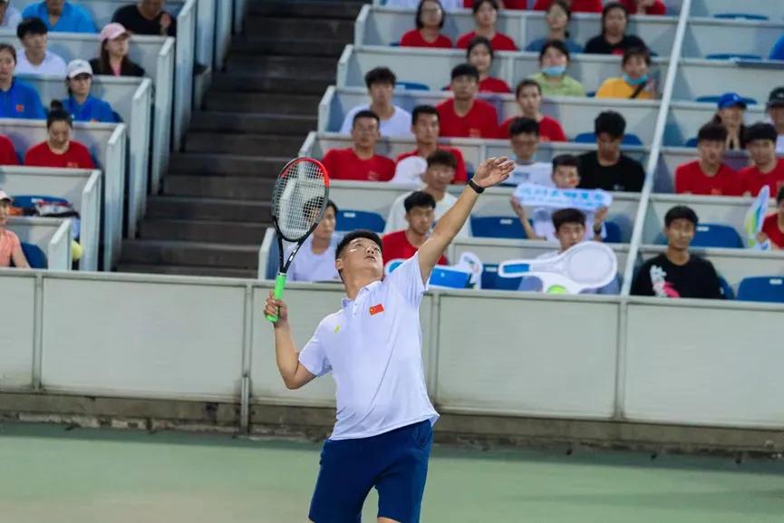 以体育人 、校企一体，华中师范大学成功举办南湖杯网球文化嘉年华