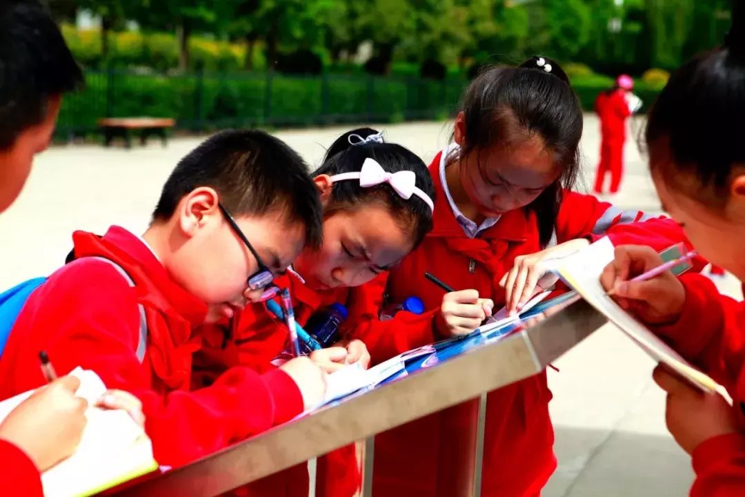 星辰大海，与你同往——西安高新国际学校给孩子一个“航天梦”，向着浩瀚星辰出发