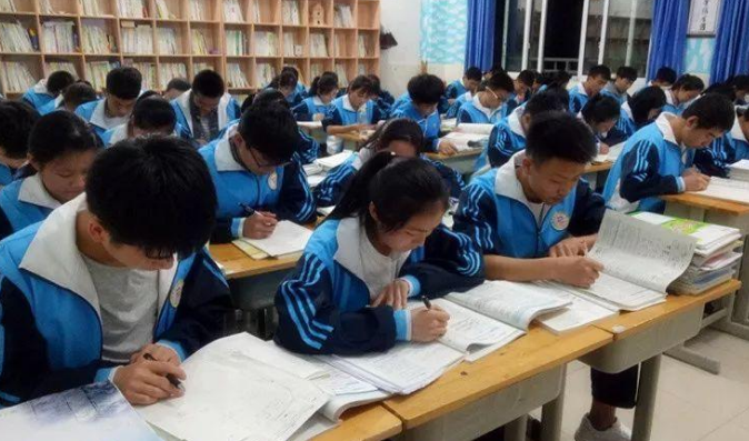 高考成绩档次划分，不同分数能上什么档次的大学？最好心中有数