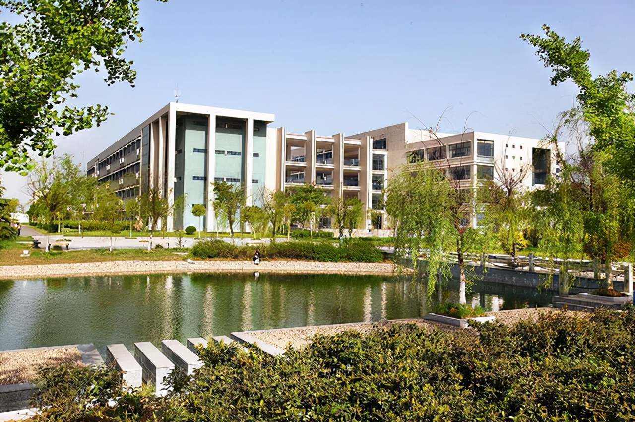 终于等到！安徽这三所学院成功改名为大学，考生：幸福来得太突然